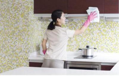 大學(xué)生創(chuàng)業(yè)新藍(lán)海 為何對家政服務(wù)行業(yè)情有獨(dú)鐘？